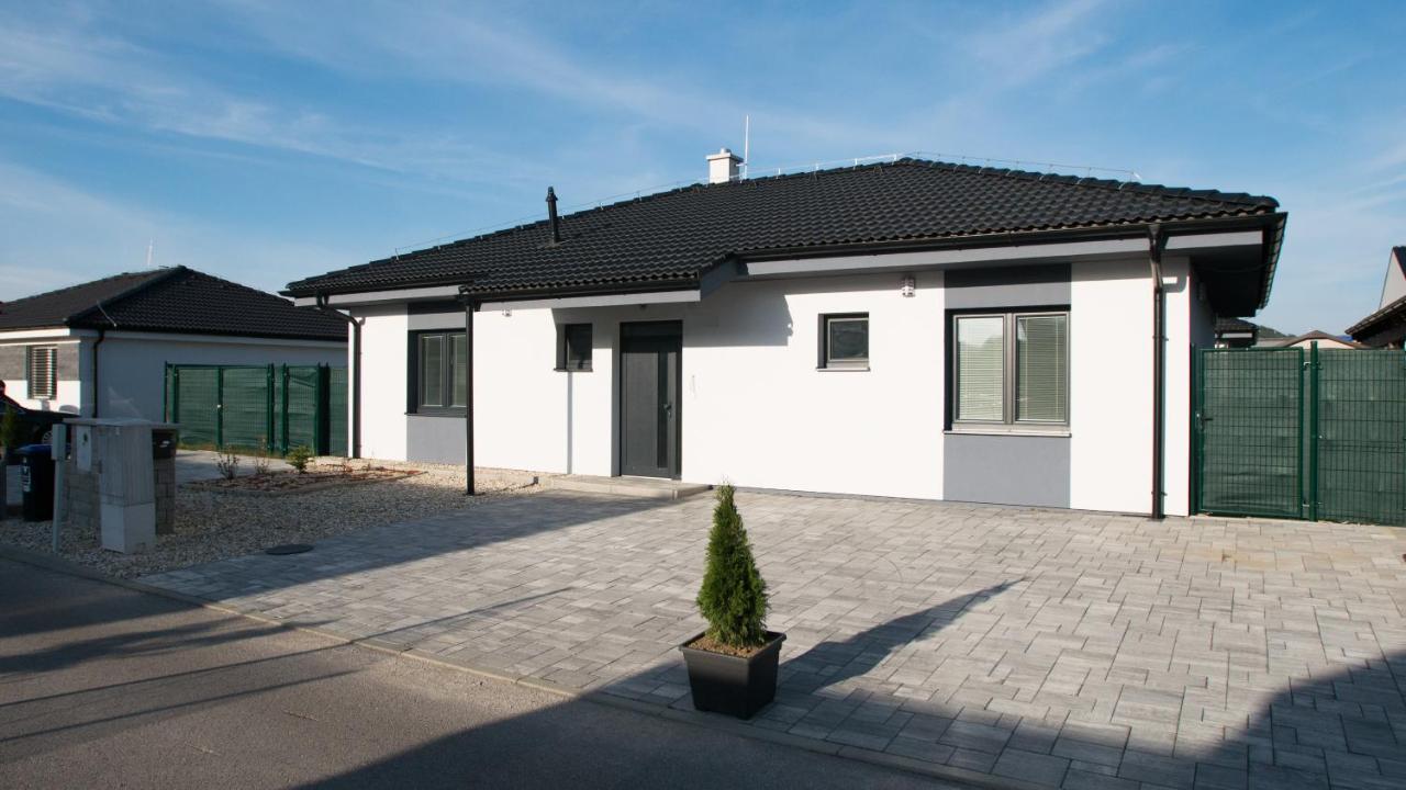 Royal House Trencin Βίλα Εξωτερικό φωτογραφία